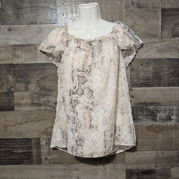 WHBM Off-the-Shoulder Blouse Pastel Chiffon Snake Print Ecru White Tan Pink Sz s - Picture 3 of 11